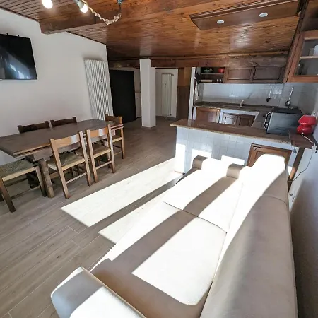 Mansarda Con Vista Panoramica アパート *